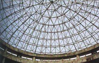 阿克苏铝镁锰板屋面网架在设计时要注意哪些细节